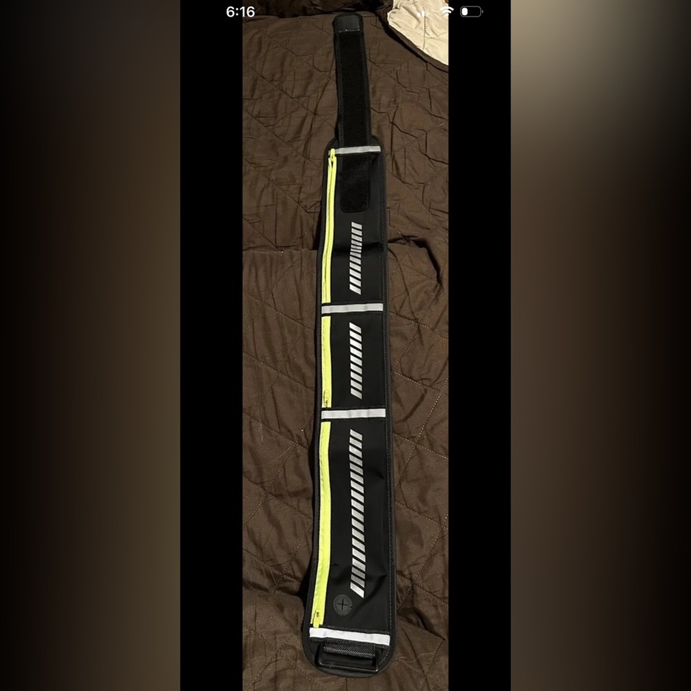 Running Jogging Belt Waist safety belt with pockets.
